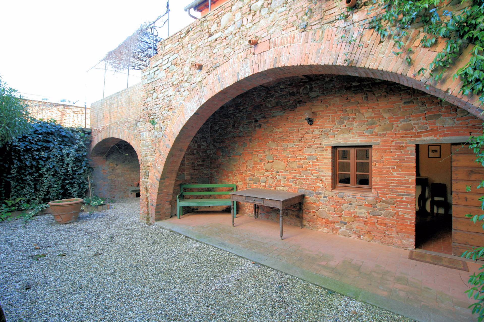 Bellissimo terratetto in centro storico in vendita a Montecarlo