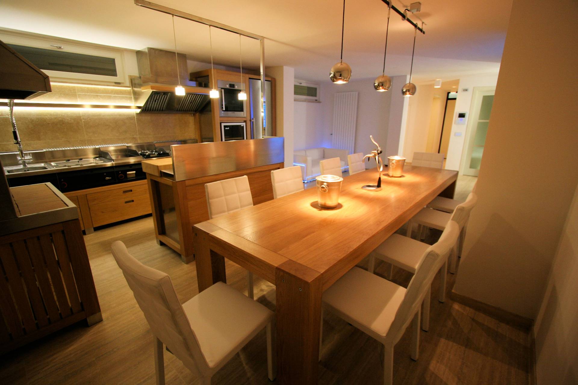 Villa da sogno in vendita a Camaiore, Lido di Camaiore