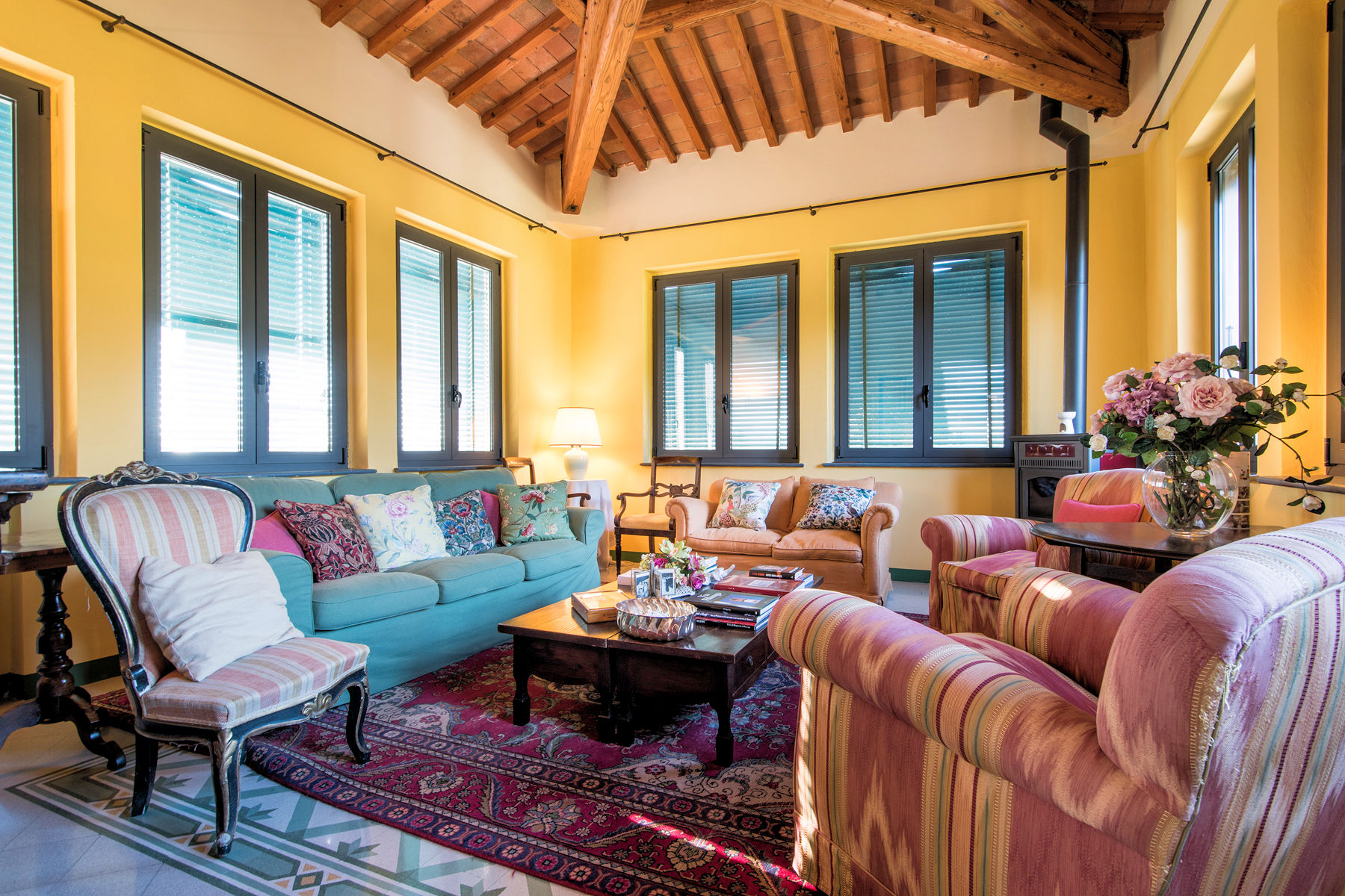 Antica villa padronale con parco in vendita a Pescia