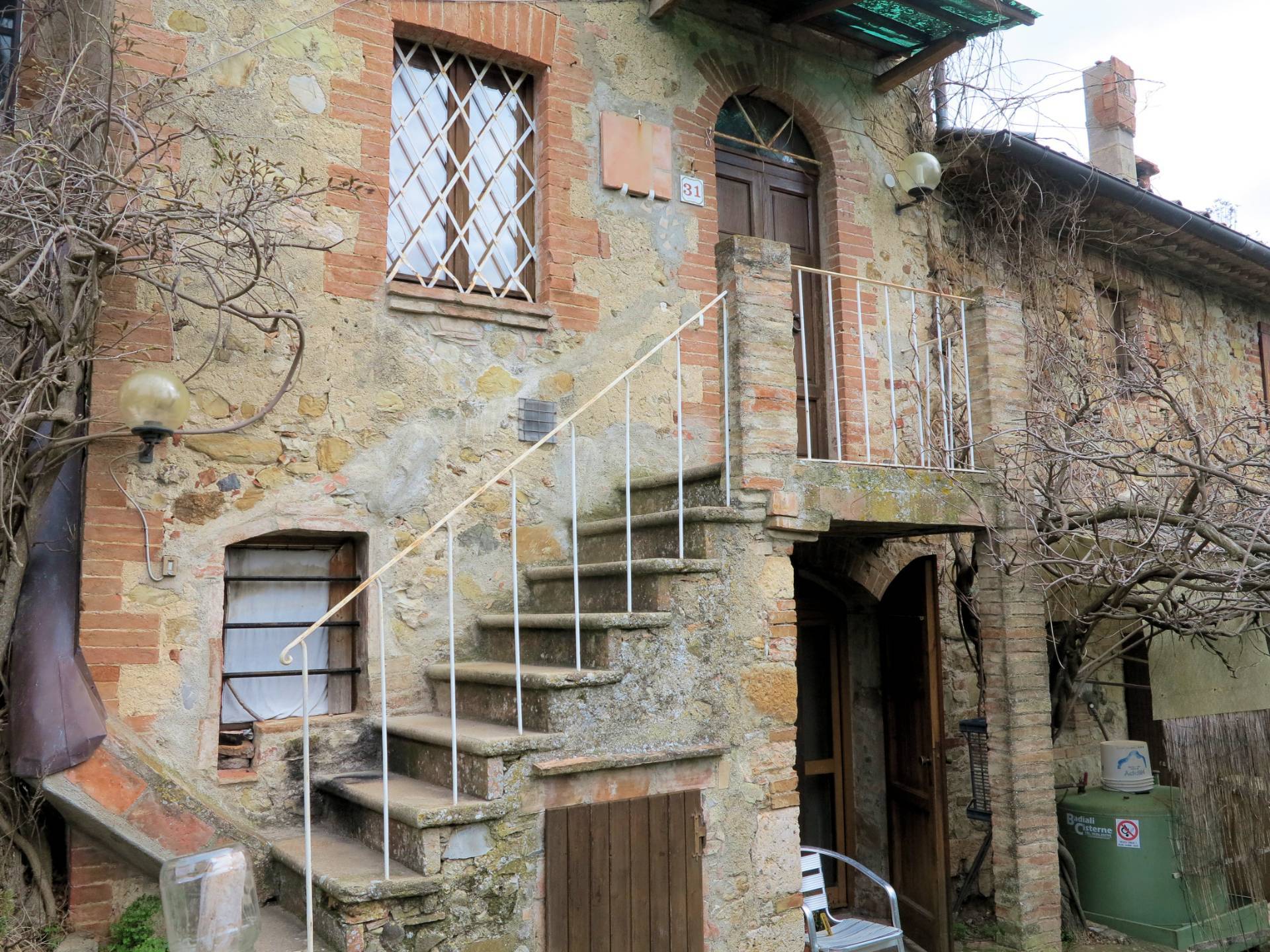 Terratetto libero su tre lati con giardino in vendita a Civitella Paganico