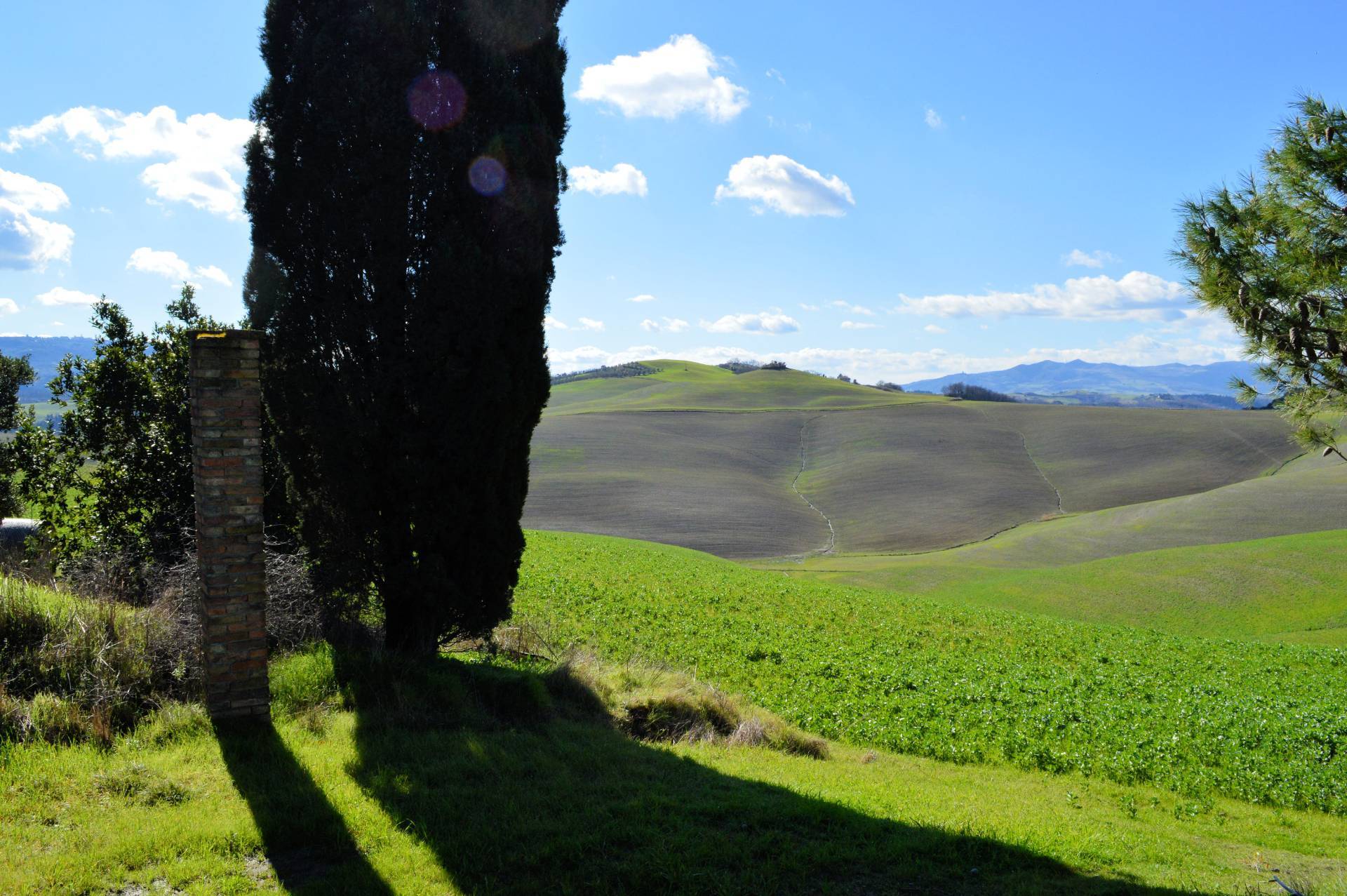 Casale da ristrutturare con vista panoramica in vendita a Volterra