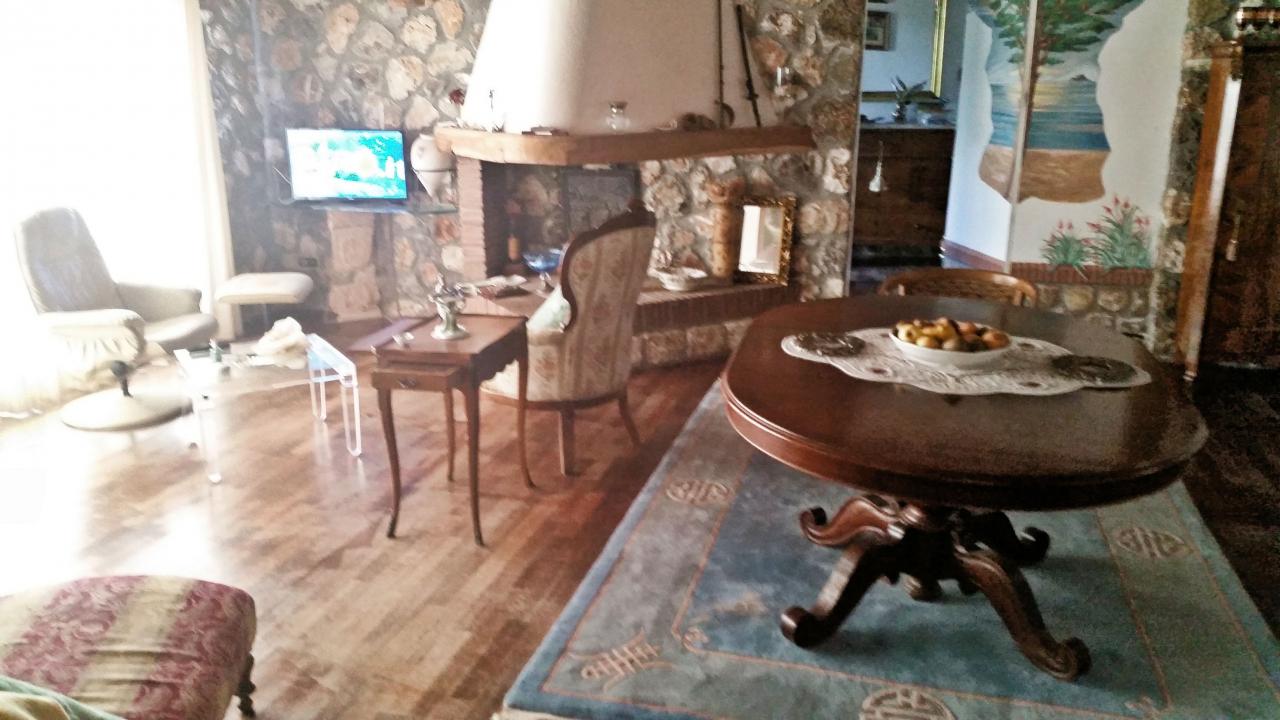 Villa con dependance e vista mare in vendita a Monte Argentario, Porto Santo Stefano