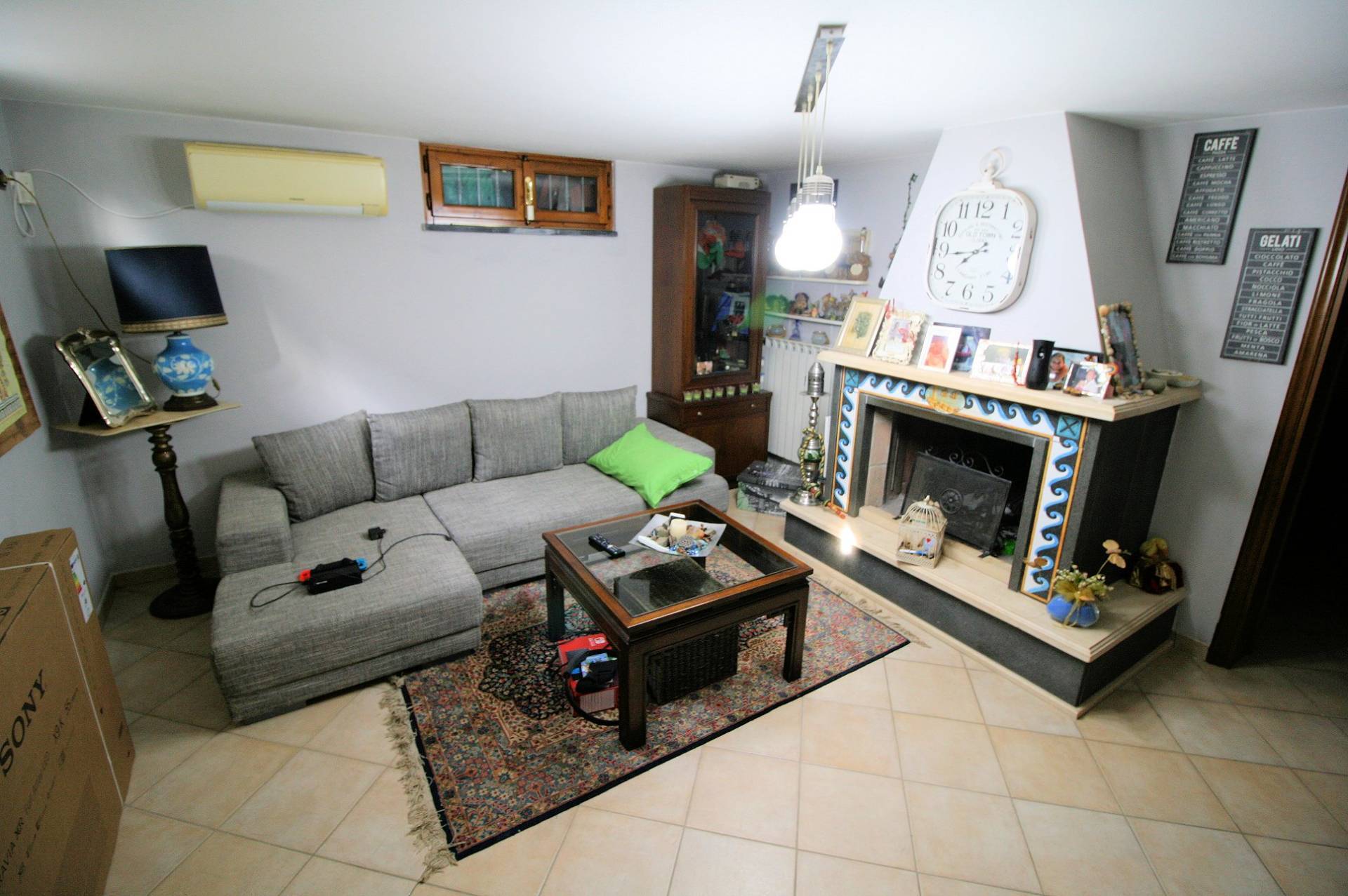 Villetta unifamiliare completamente rinnovata con giardino in vendita a Massarosa, Piano di Conca