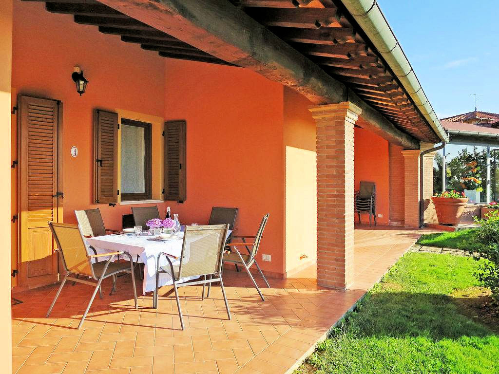 Struttura agrituristica ben avviata con piscine in vendita a Scarlino