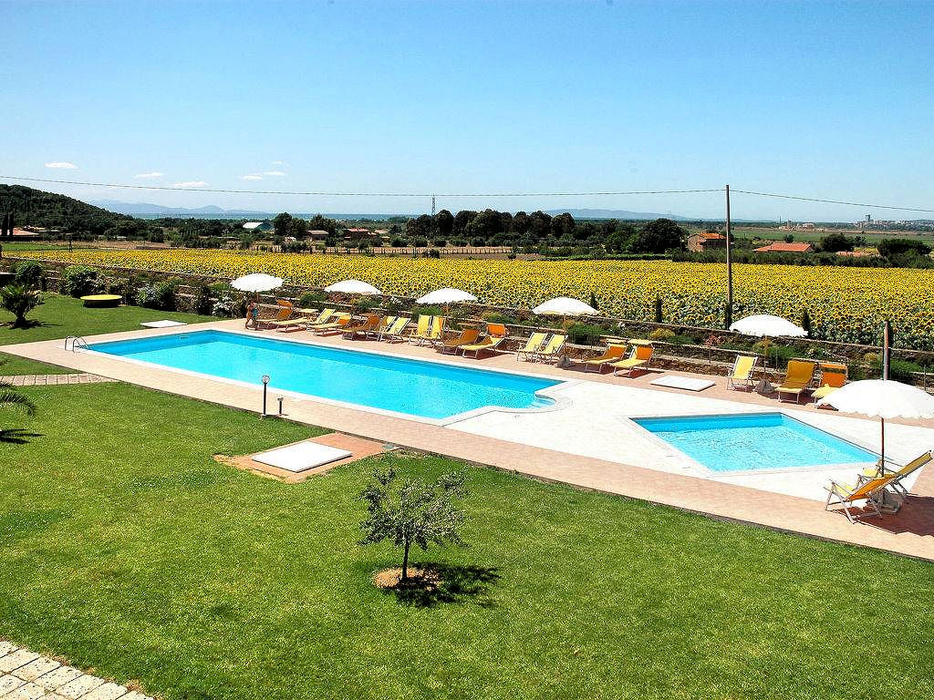 Struttura agrituristica ben avviata con piscine in vendita a Scarlino