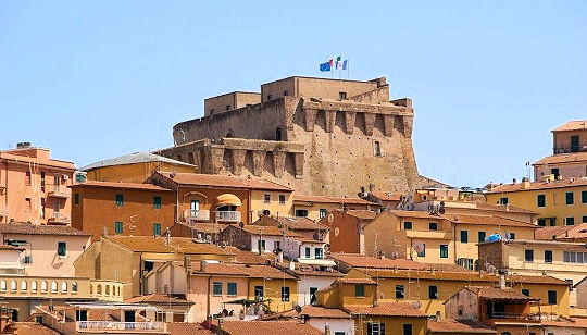 Lotto di terreno con progetto approvato per la realizzazione di un parcheggio per 85 posti auto in v