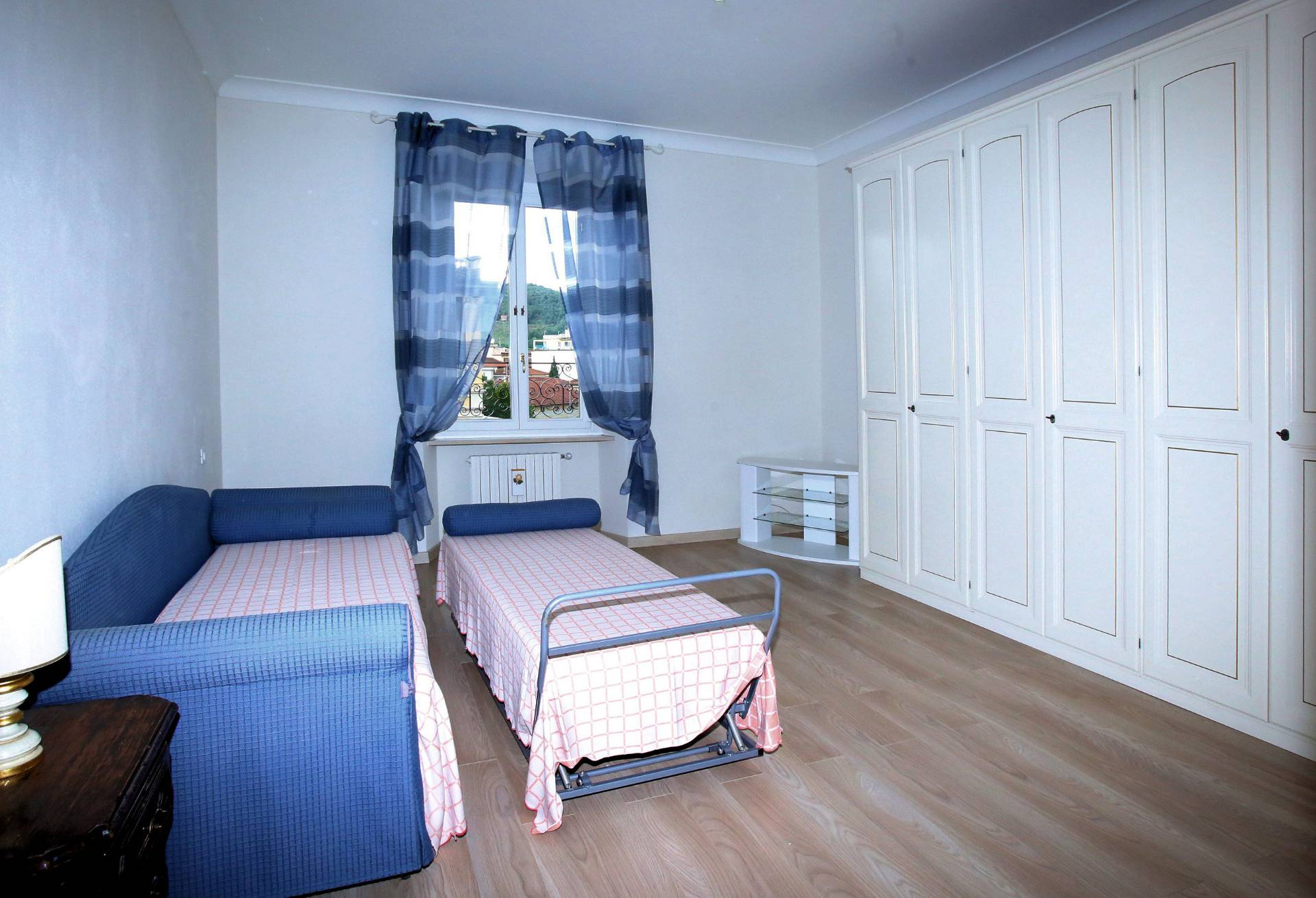 Appartamento signorile di ampia superficie in vendita a Montecatini-Terme