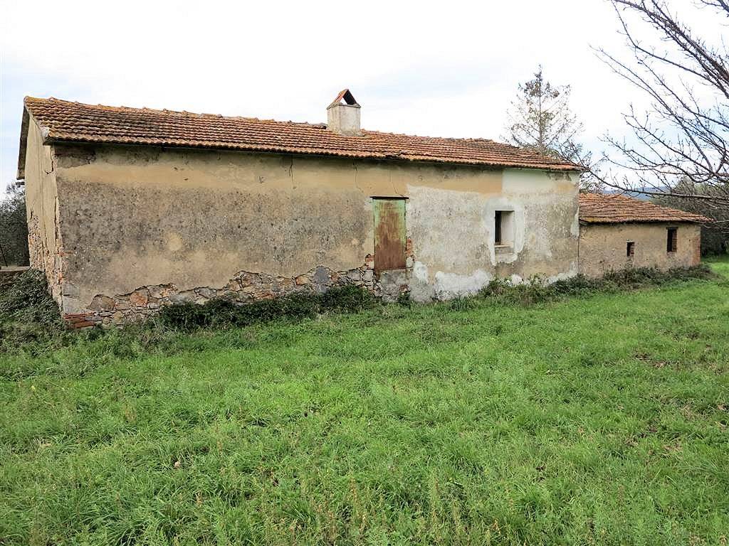 Annesso agricolo da ristrutturare in splendida posizione in vendita a Gavorrano, Bagno di Gavorrano