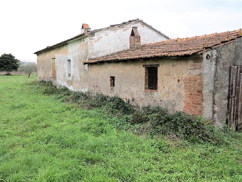 Annesso agricolo da ristrutturare in splendida posizione in vendita a Gavorrano, Bagno di Gavorrano
