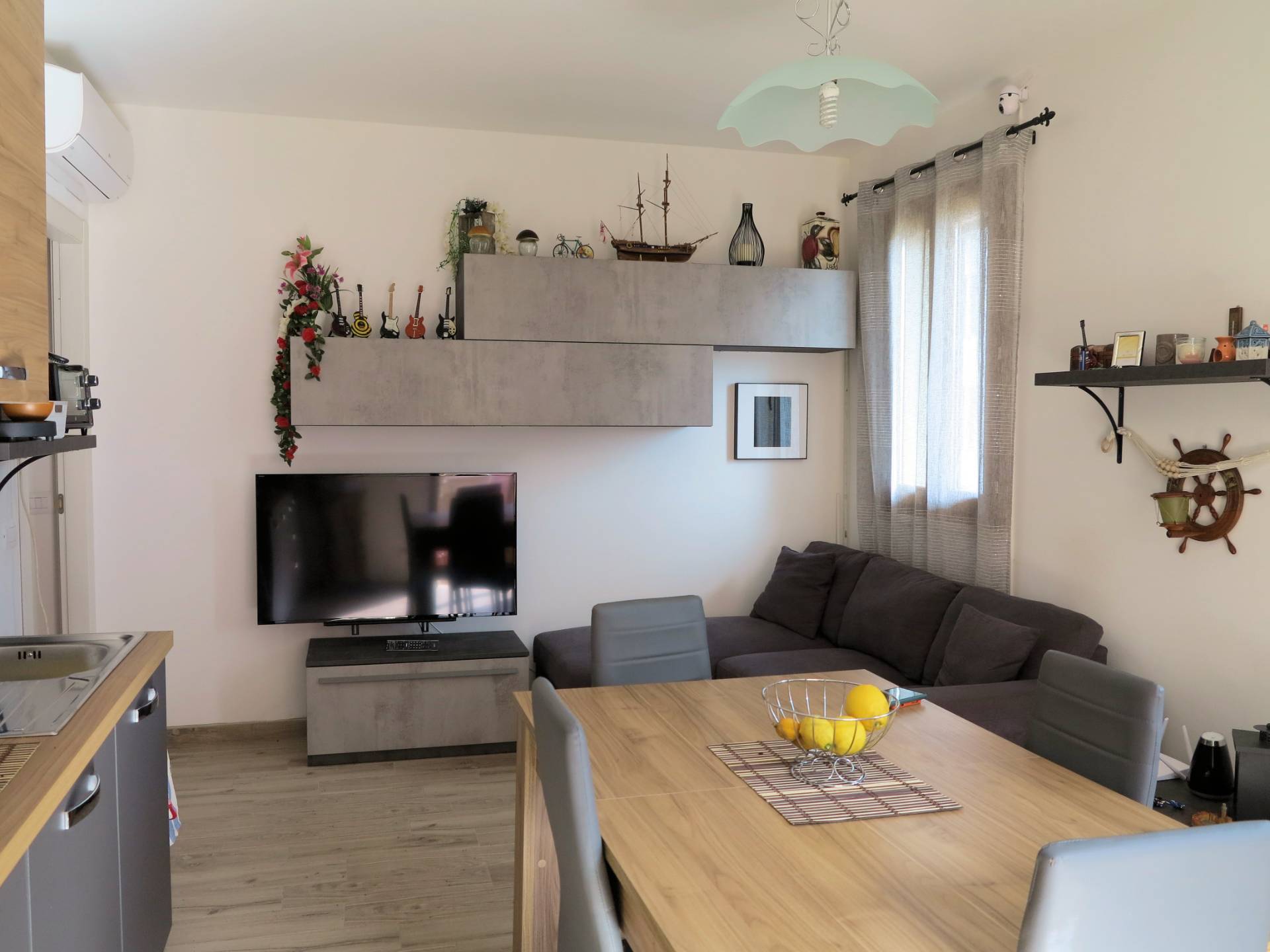 Appartamento al piano primo con giardino in vendita a Roccastrada, Ribolla