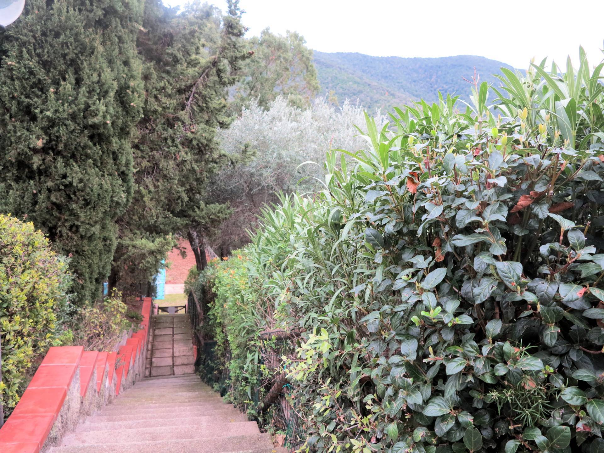 Villetta indipendente con piscina condominiale in vendita a Castiglione della Pescaia, Punta Ala