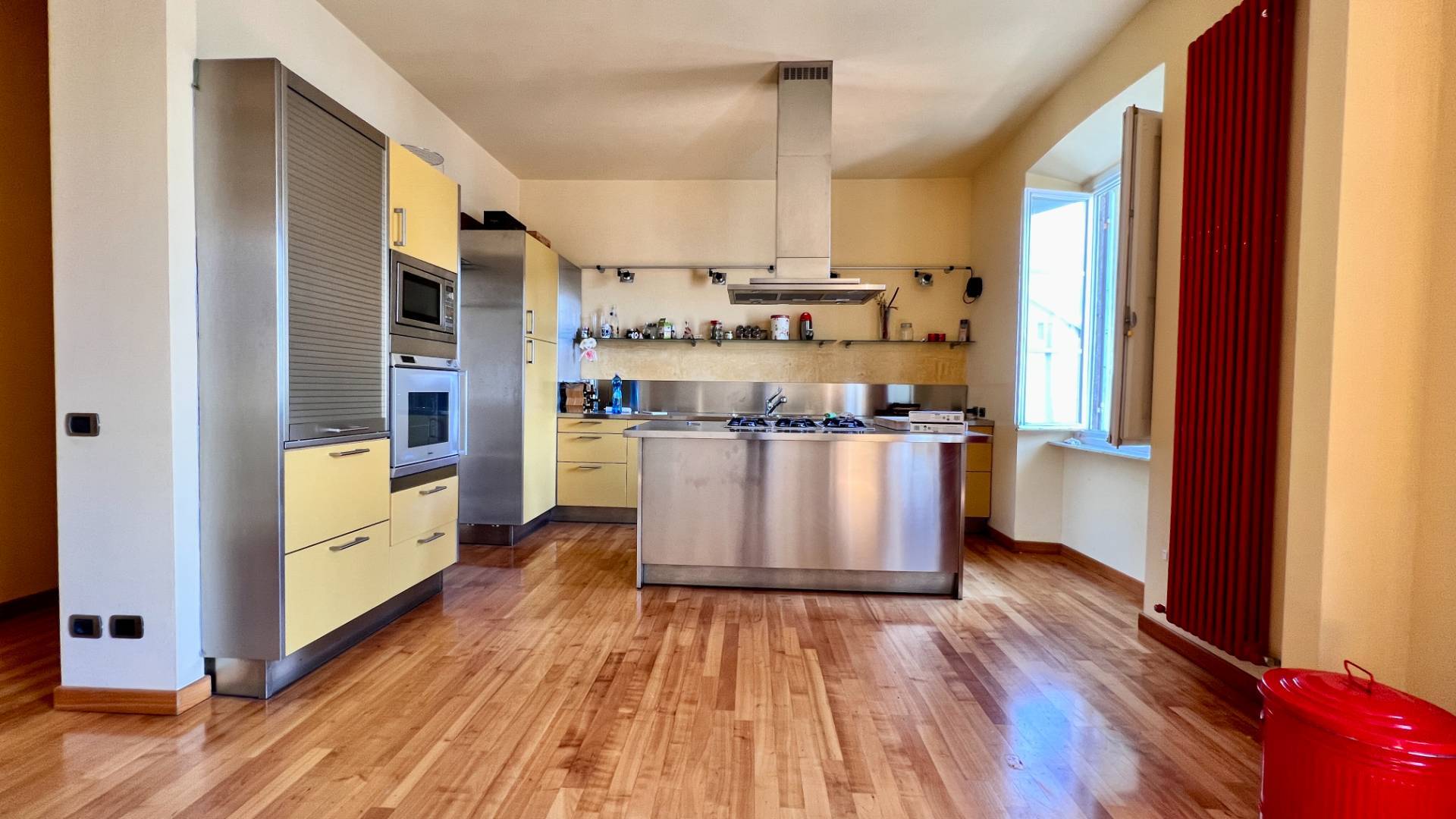 Appartamento in centro storico in vendita a Lucca, Centro storico