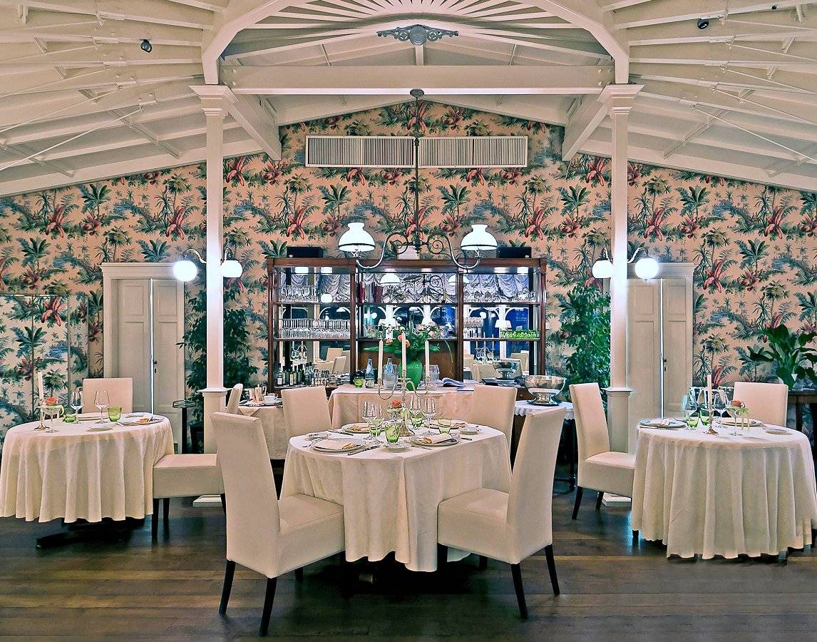 Bellissima struttura turistico ricettiva con ristorante parco e piscina in vendita a Lucca