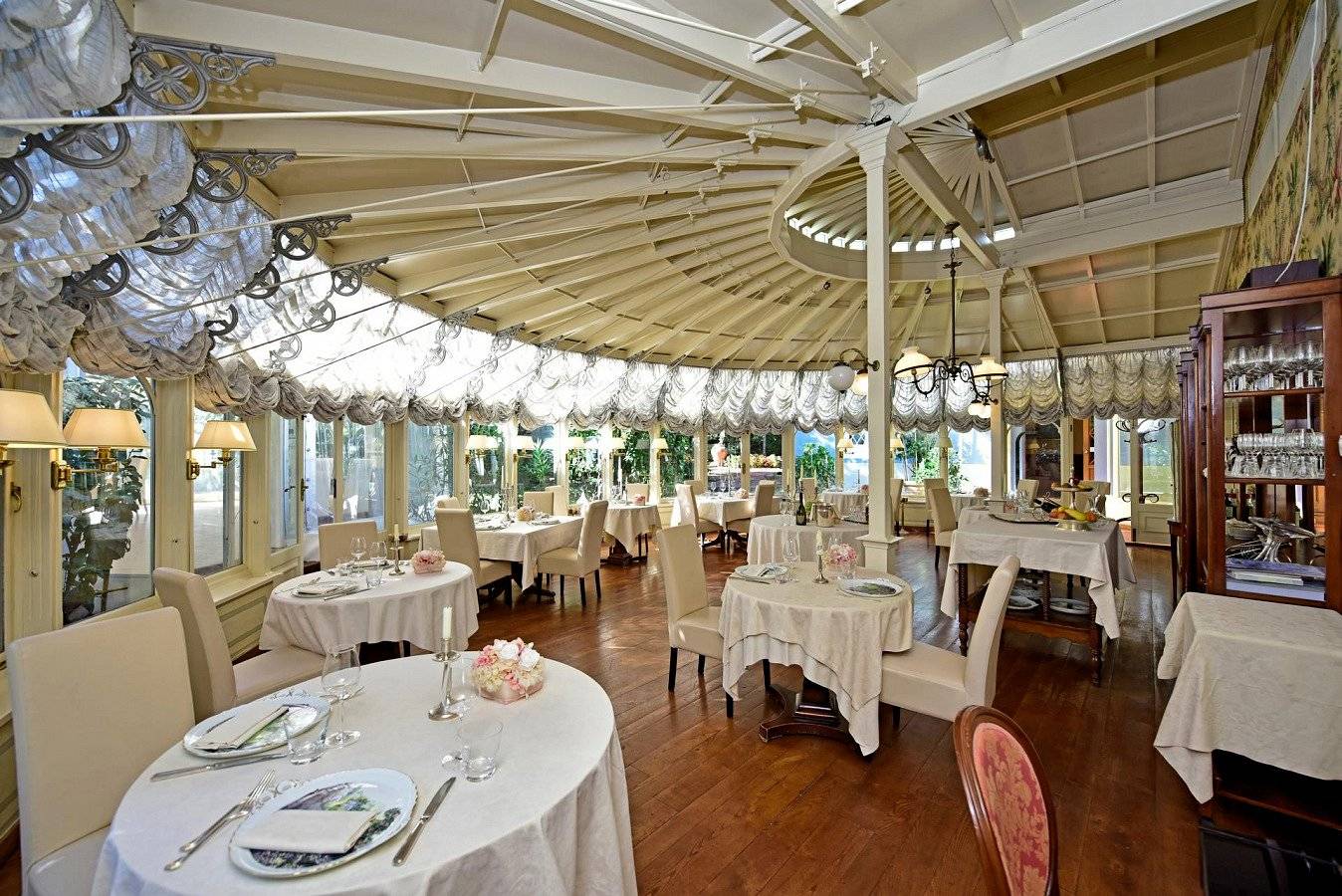 Bellissima struttura turistico ricettiva con ristorante parco e piscina in vendita a Lucca