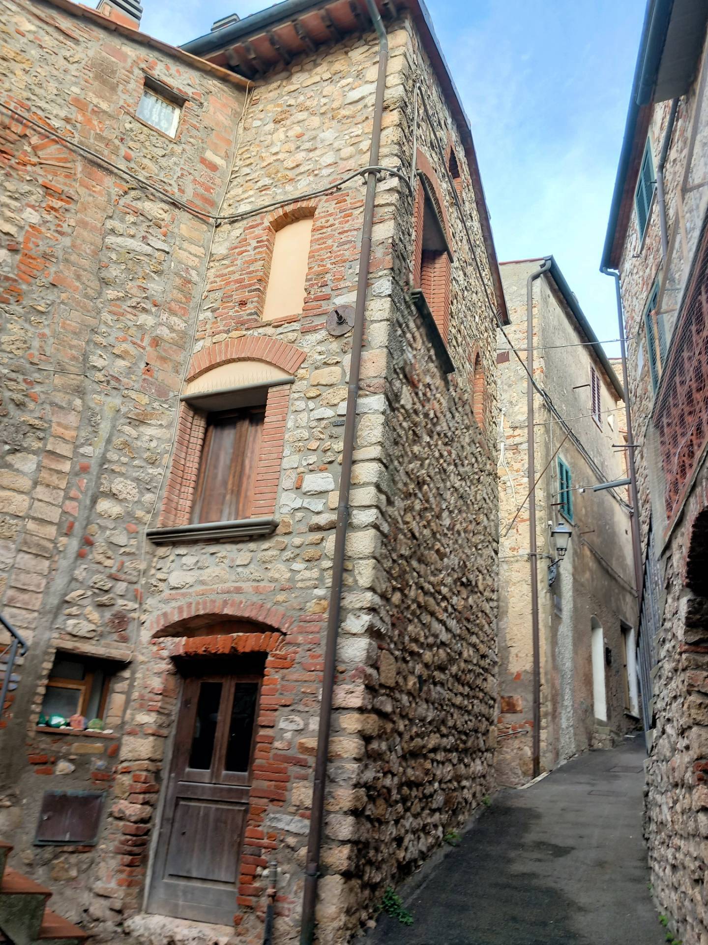 Terratetto in stile rustico Toscano ristrutturato in vendita a Gavorrano