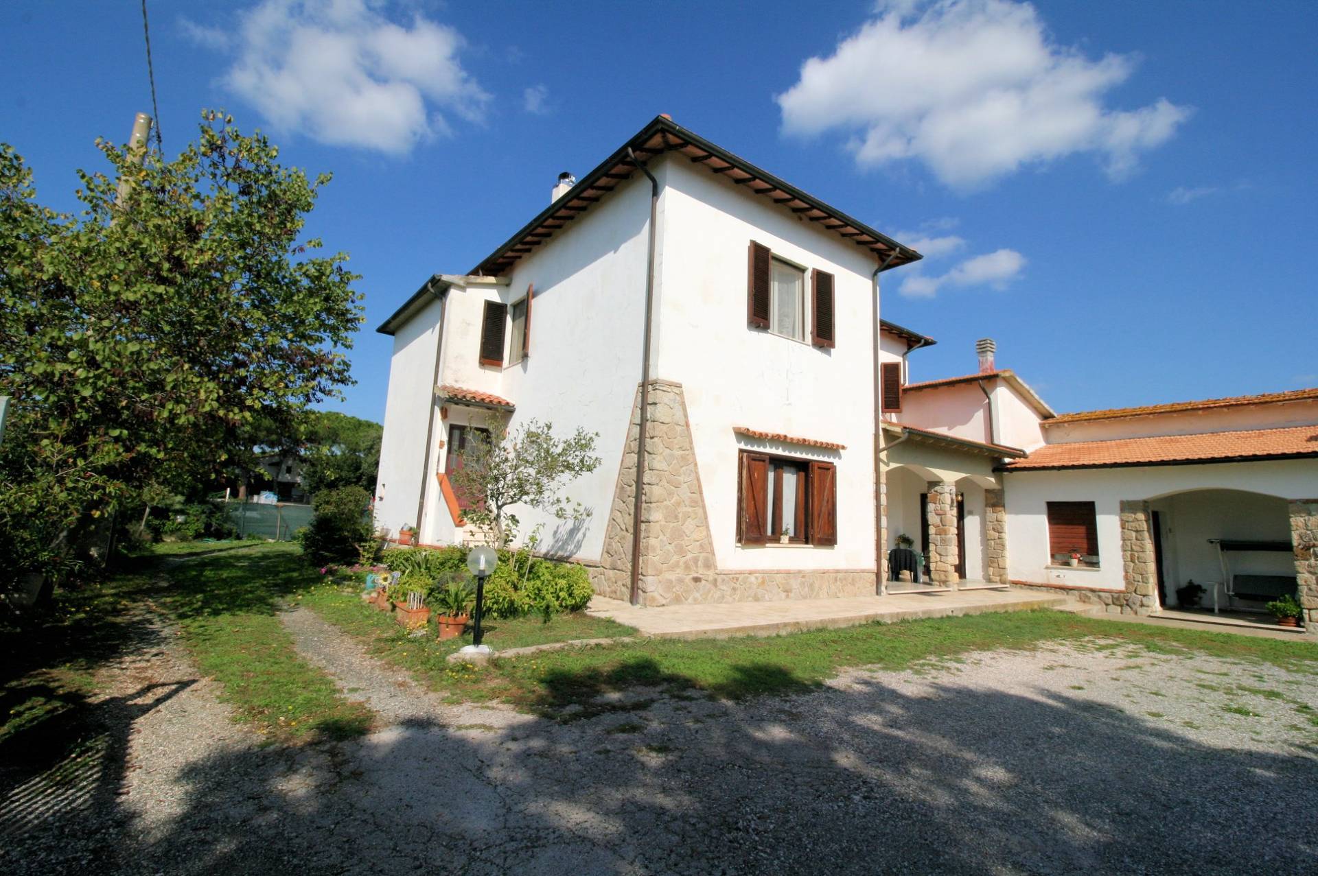 Podere ex Ente Maremma di ampia superficie in vendita a Roccastrada