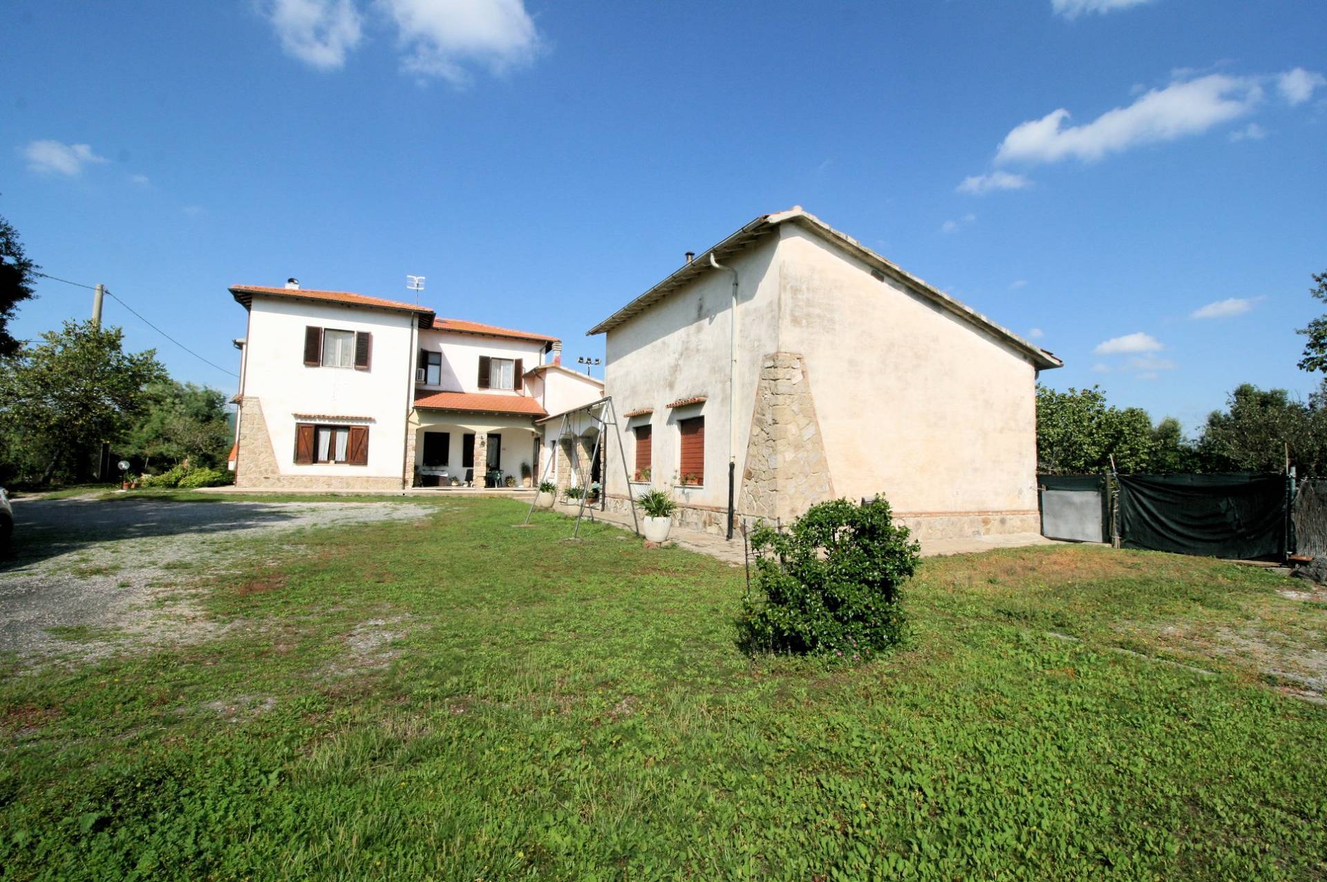 Podere ex Ente Maremma di ampia superficie in vendita a Roccastrada