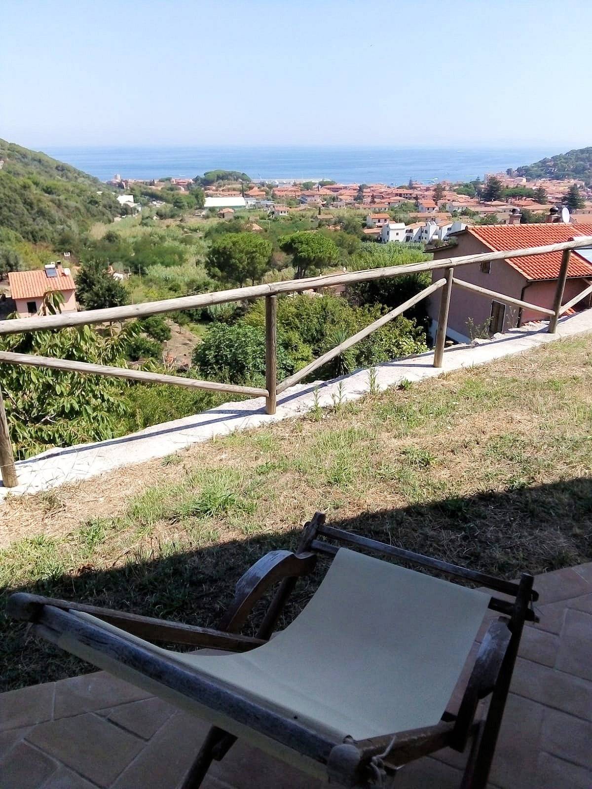 Villa con vista mare in vendita a Marciana Marina