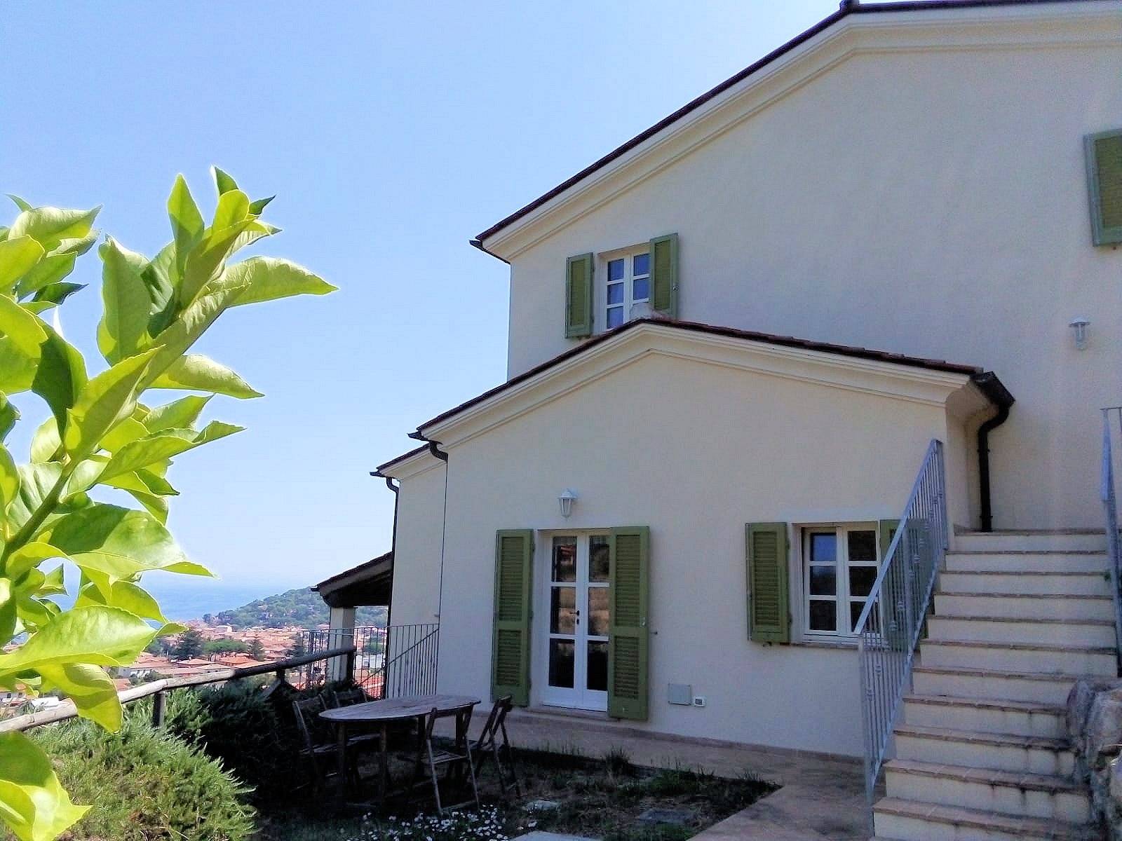 Villa con vista mare in vendita a Marciana Marina