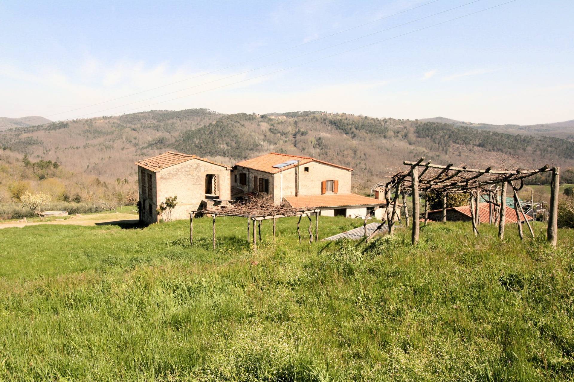 Complesso immobiliare in stile rustico Toscano in posizione panoramica in vendita a Roccastrada, Tor