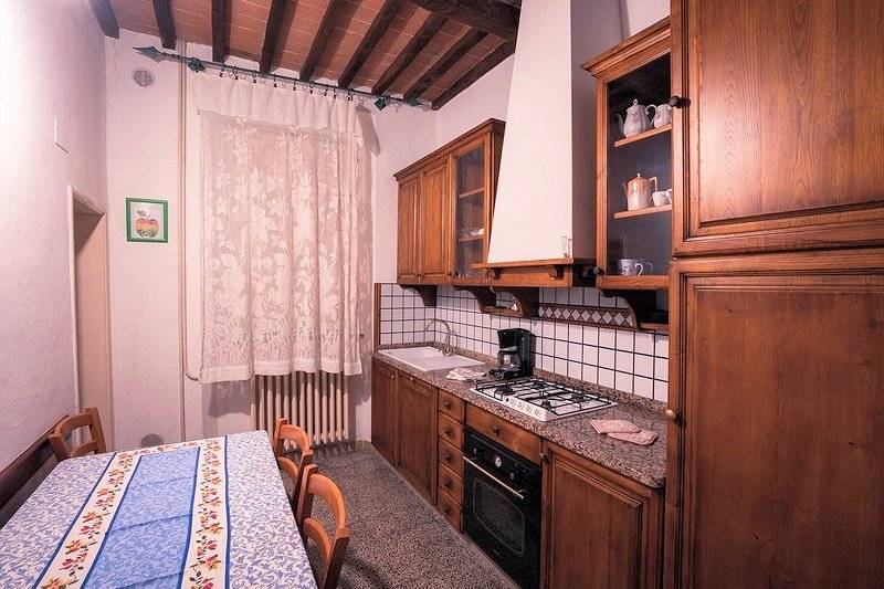 Bella villetta libera su quattro lati con giardino in posizione centrale in vendita a Roccastrada, S