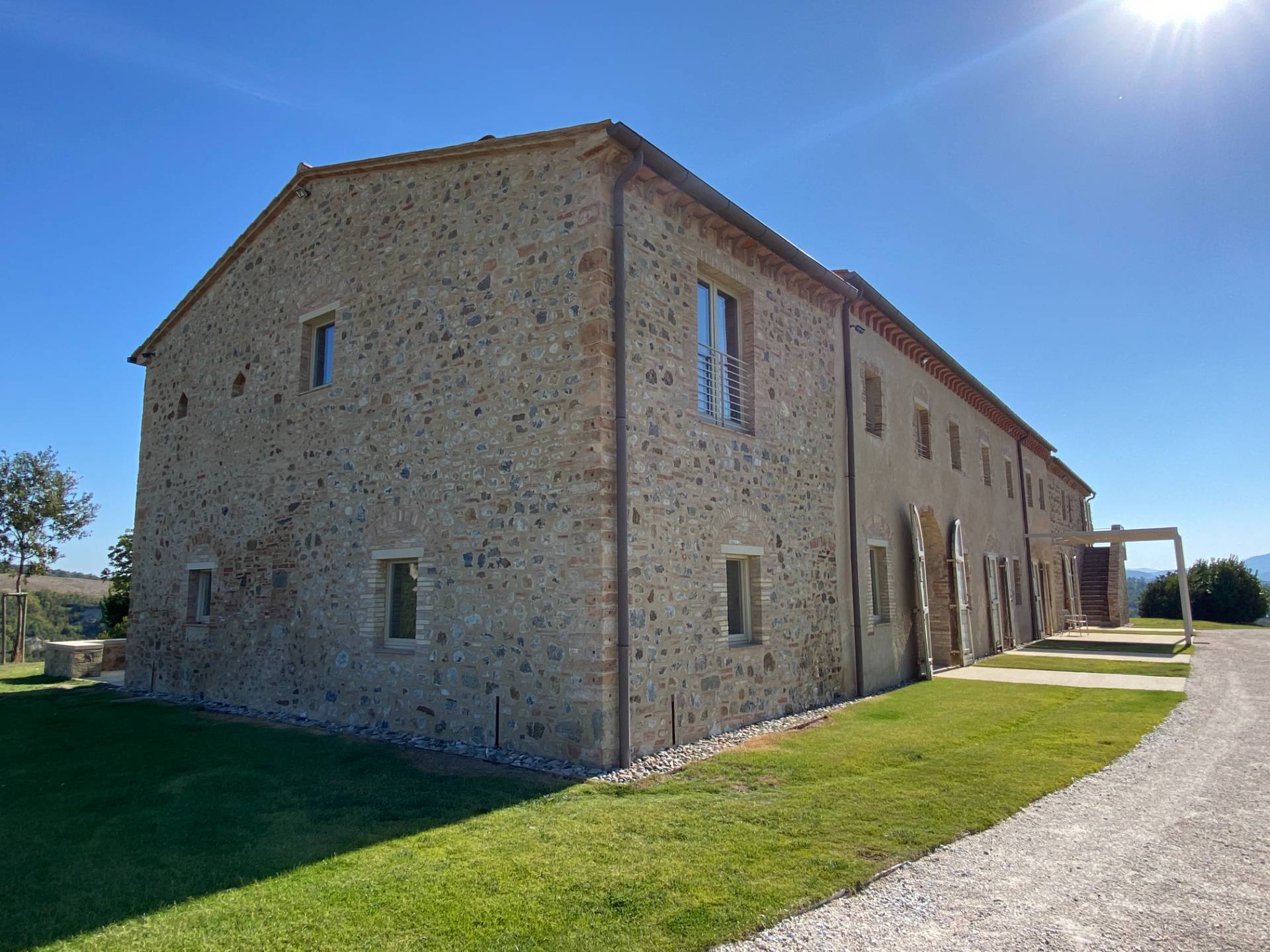 Proprieta' prestigiosa in un'oasi di pace e bellezza naturalistica in vendita a Volterra
