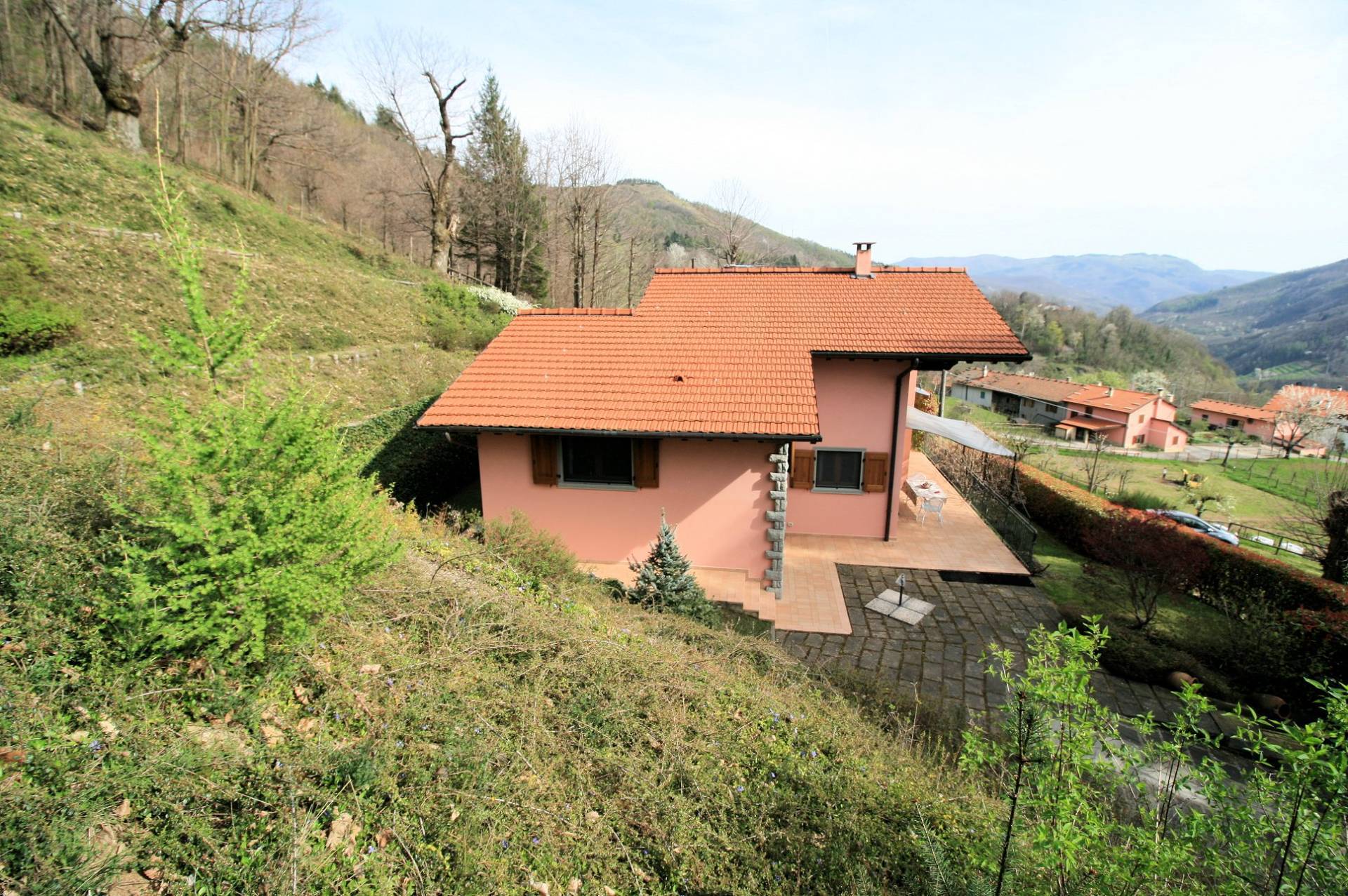 Villa unifamiliare con giardino in posizione panoramica in vendita a Abetone Cutigliano