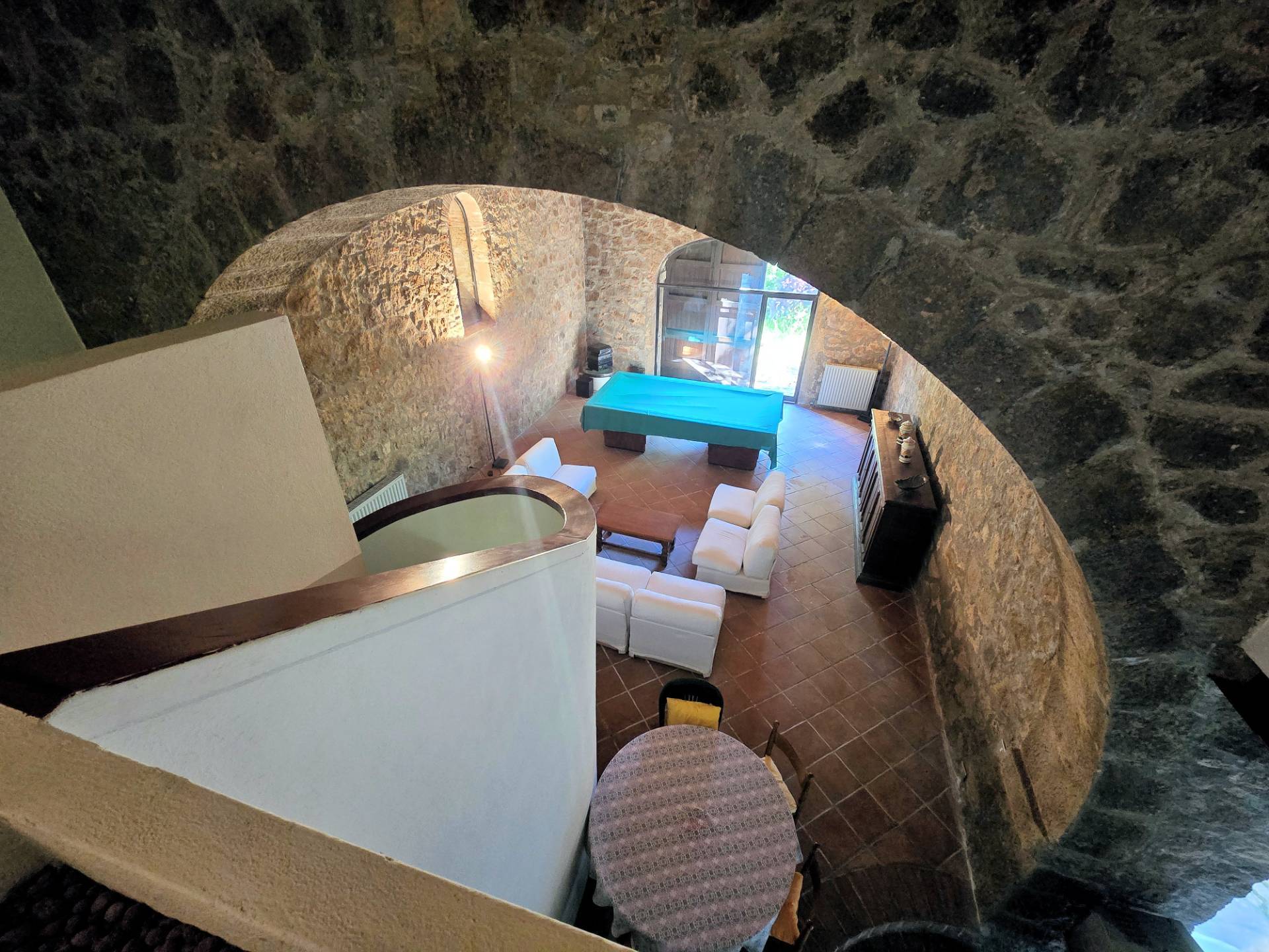 Rustico ristrutturato in posizione collinare in vendita a Roccastrada, Roccatederighi