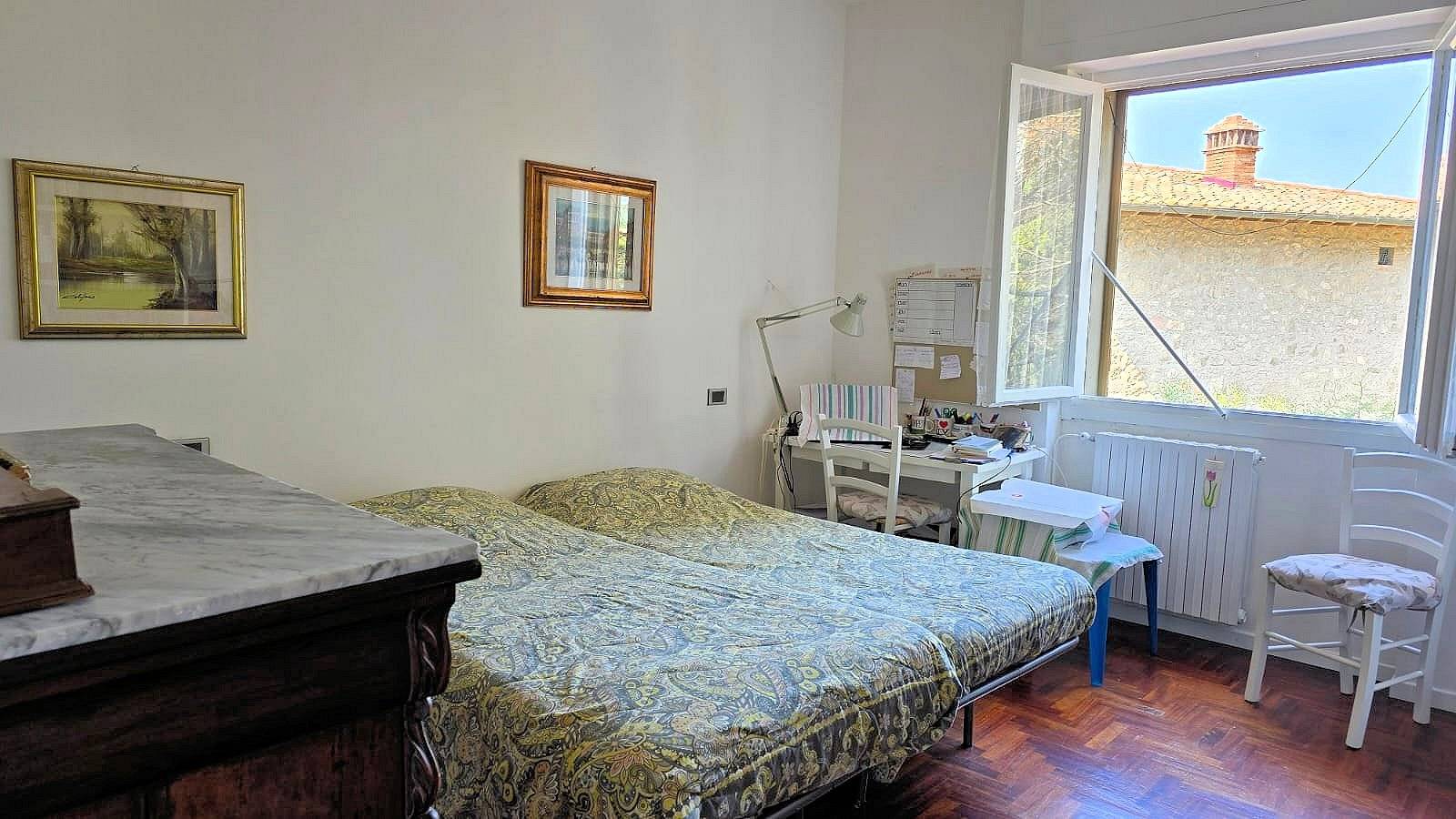 Appartamento al piano primo con garage in vendita a Roccastrada, Roccatederighi