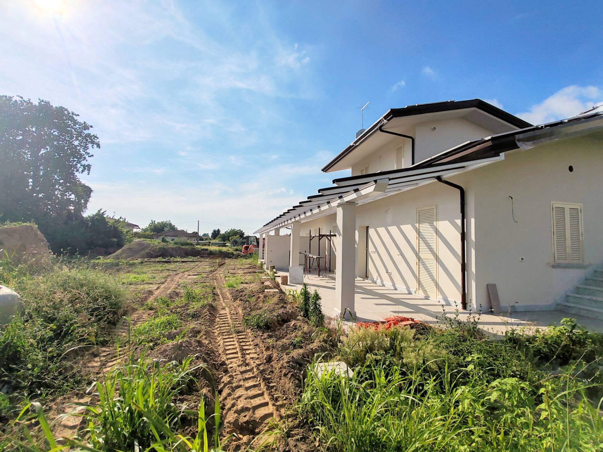 Porzione terratetto di villa bifamiliare di nuova costruzione con possibili detrazioni fiscali in ve