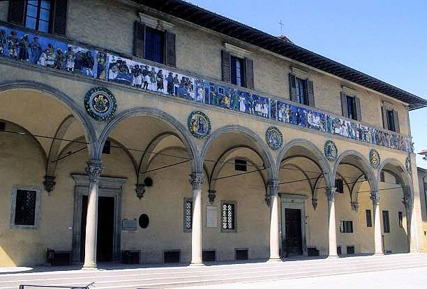 Appartamento al piano primo con ascensore in zona centrale in vendita a Pistoia, Centrale