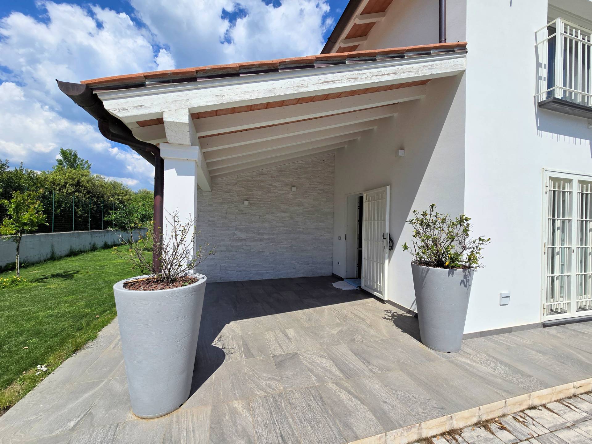 Villa con giardino di recente costruzione in classe nergetica A/4 in vendita a Buggiano, Borgo a Bug