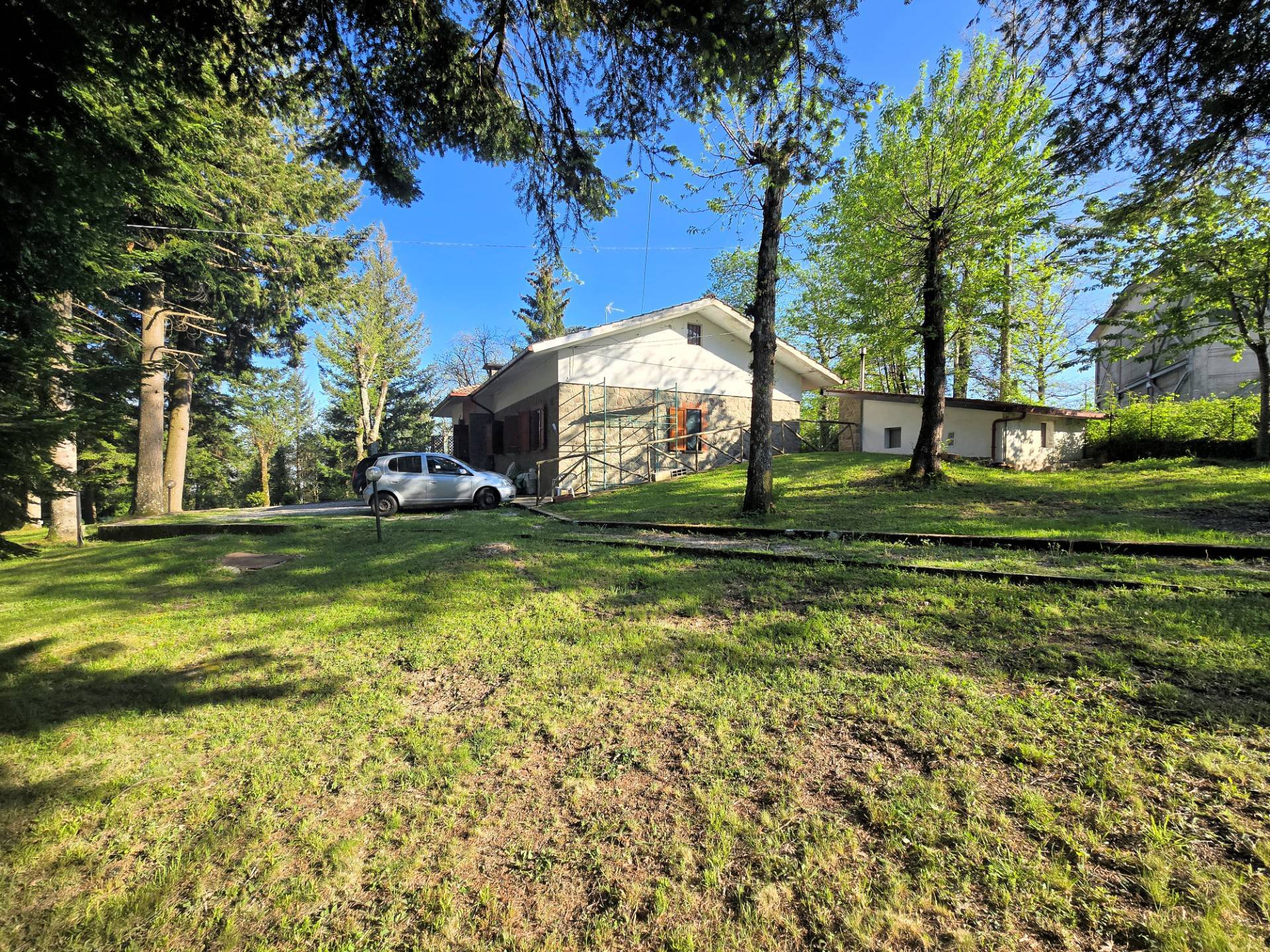 Villa con ampio giardino in vendita a Marliana, Femminamorta