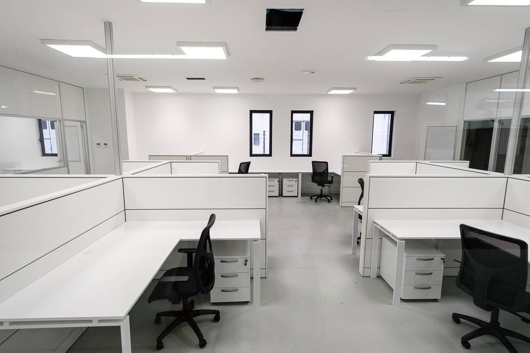 Proponiamo locali ad uso ufficio, capannoni artigianali e industriali di varie metrature in affitto 