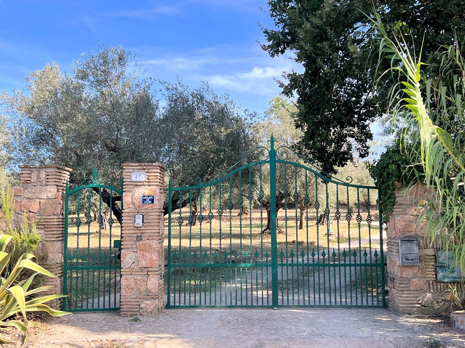 Villa ristrutturata con parco in vendita a Pitigliano