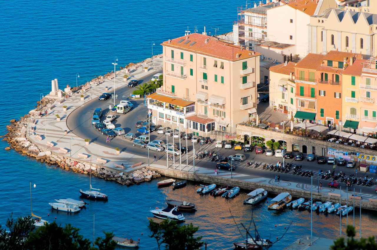 Gestione attivita' commerciale di complesso turistico ricettivo in vendita a Monte Argentario