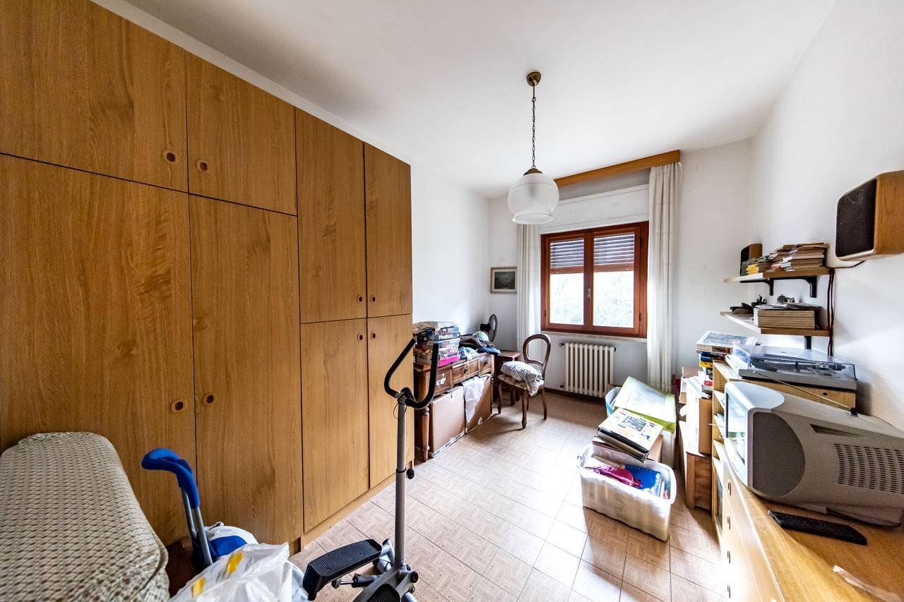 Appartamento in villa con giardino privato in vendita a Pescia