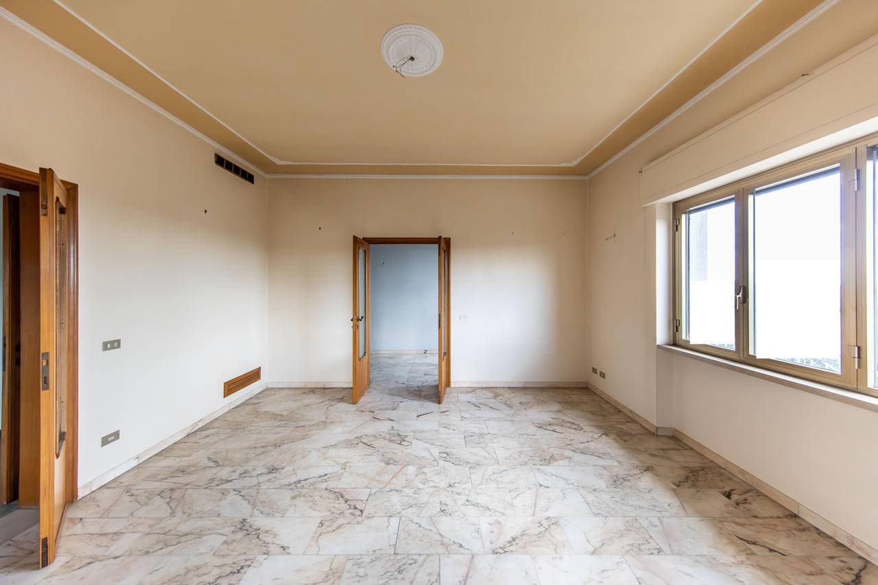 Appartamento in villa con giardino privato in vendita a Pescia