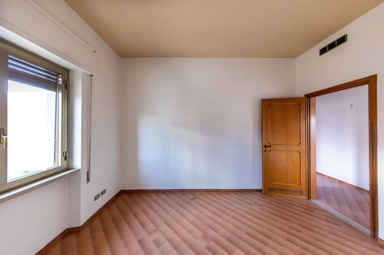 Appartamento in villa con giardino privato in vendita a Pescia