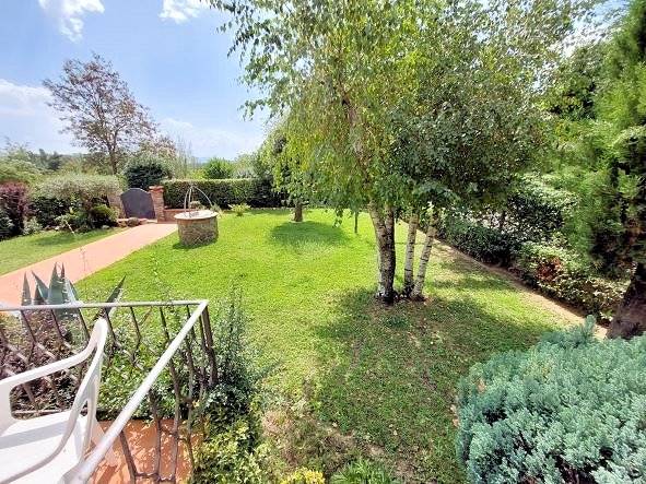 villa di ampia superficie con giardino in vendita a Loro Ciuffenna, San Giustino Valdarno