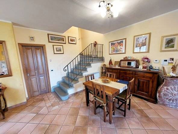 villa di ampia superficie con giardino in vendita a Loro Ciuffenna, San Giustino Valdarno