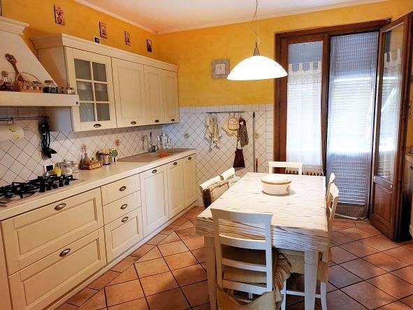 villa di ampia superficie con giardino in vendita a Loro Ciuffenna, San Giustino Valdarno