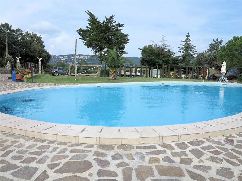 Casale ristrutturato con vista panoramica parco e piscina in vendita a Massa Marittima