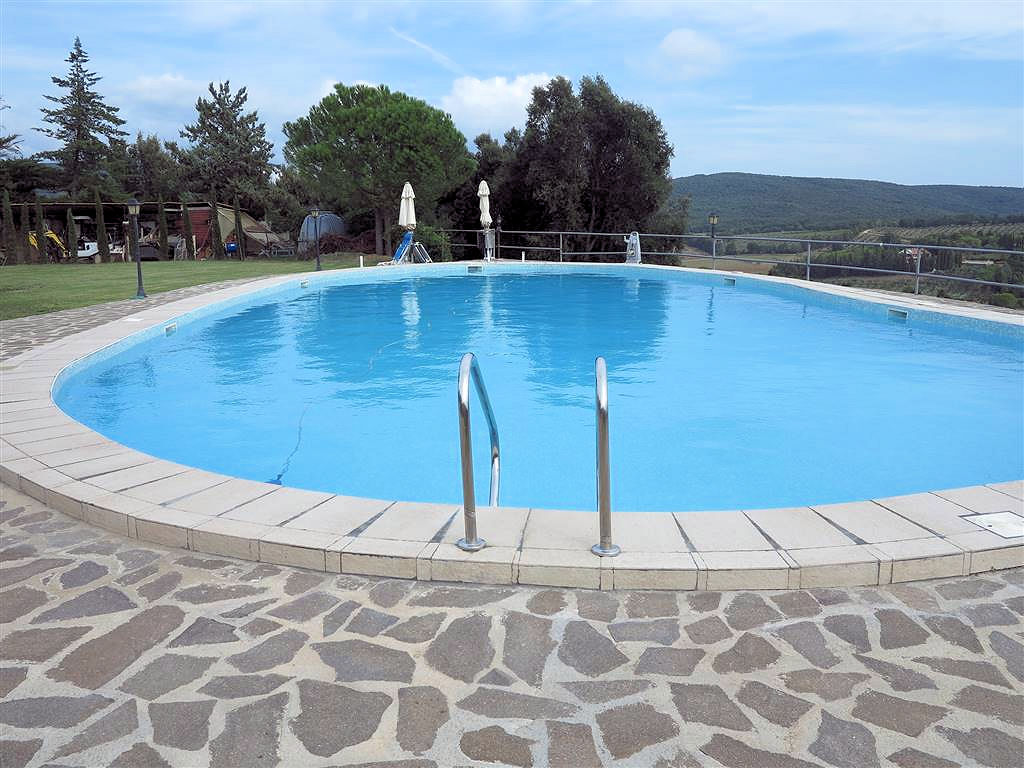 Casale ristrutturato con vista panoramica parco e piscina in vendita a Massa Marittima