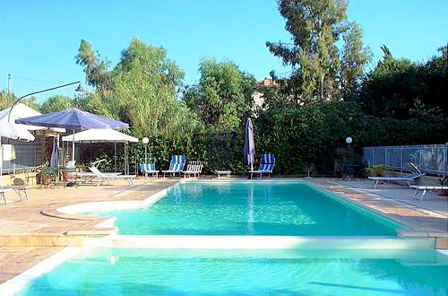 Casale ristrutturato con parco e piscina a pochi chilometri dal mare in vendita a Gavorrano, Bivio R