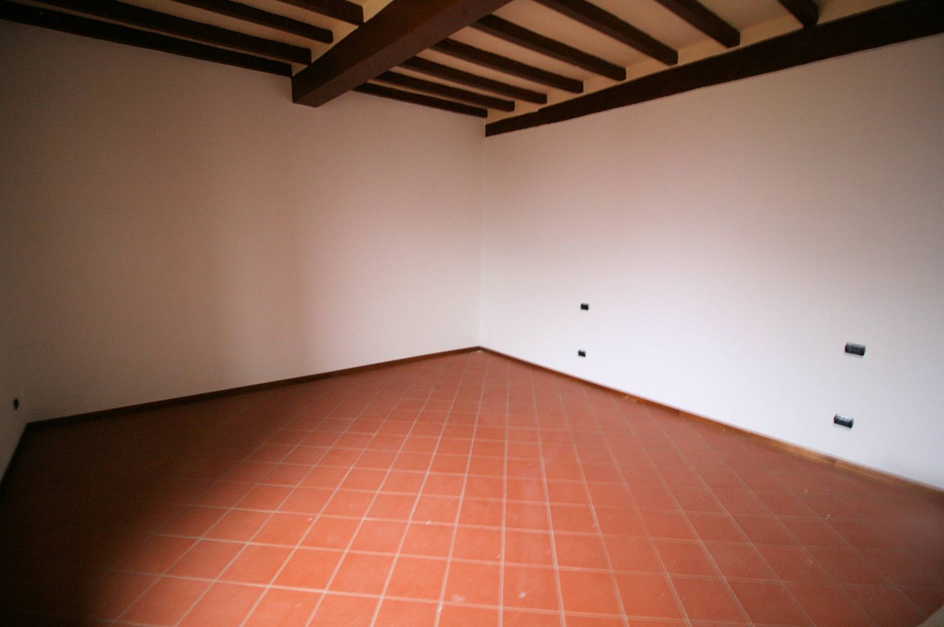 Appartamento ristrutturato al piano secondo in vendita a Abetone Cutigliano