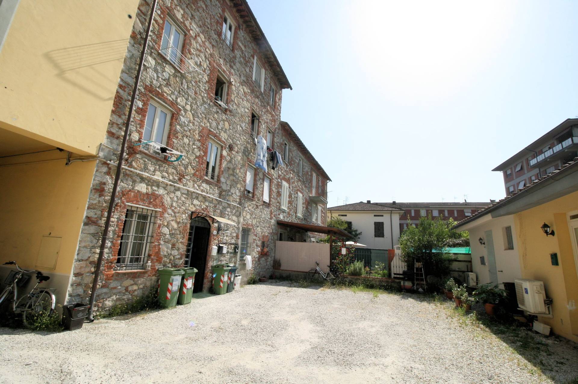 Porzione di terratetto vicino alle mura in vendita a Lucca, Sant'Anna