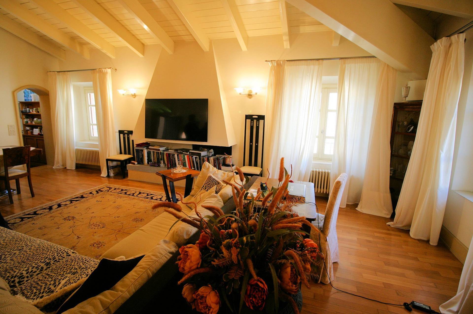 Appartamento al piano secondo con ascensore in vendita a Pistoia, Centro storico