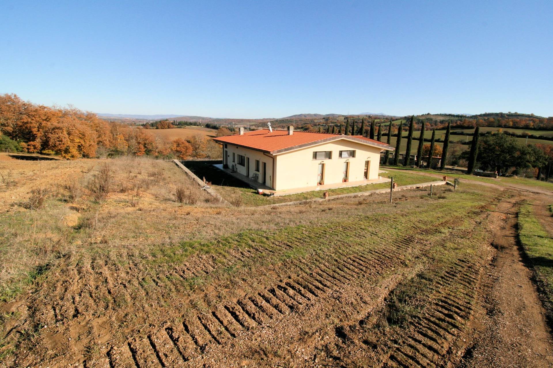 Azienda agricola con agriturismo in vendita a Civitella Paganico