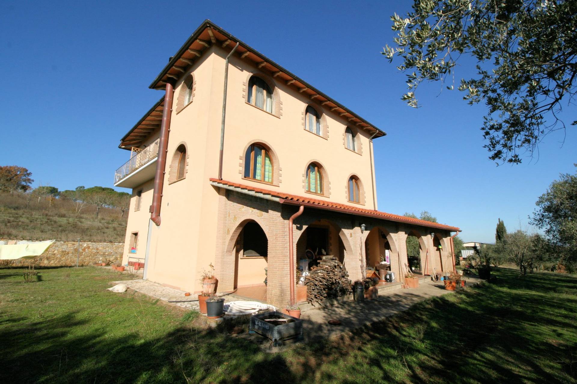 Azienda agricola con agriturismo in vendita a Civitella Paganico